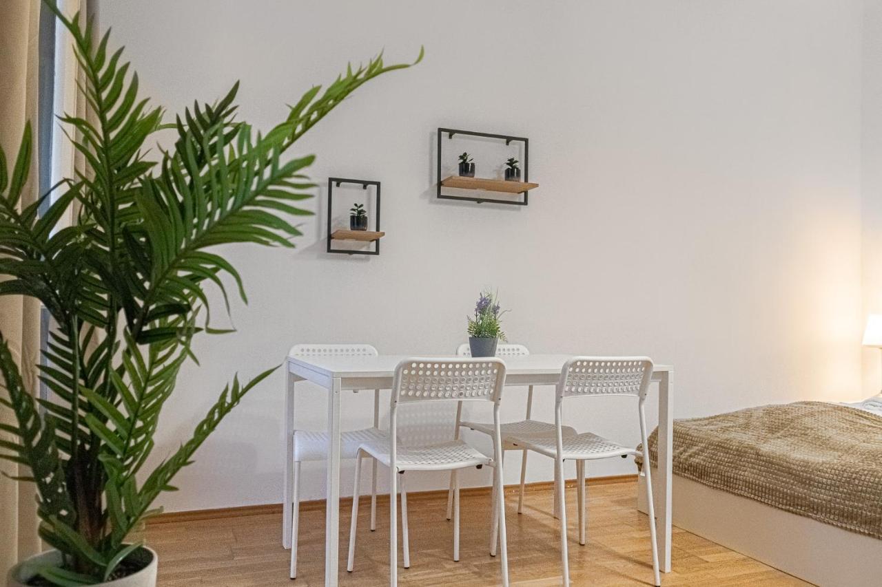 Pleasing 2Br Apt.-Perfect For Longstays Vienne Extérieur photo